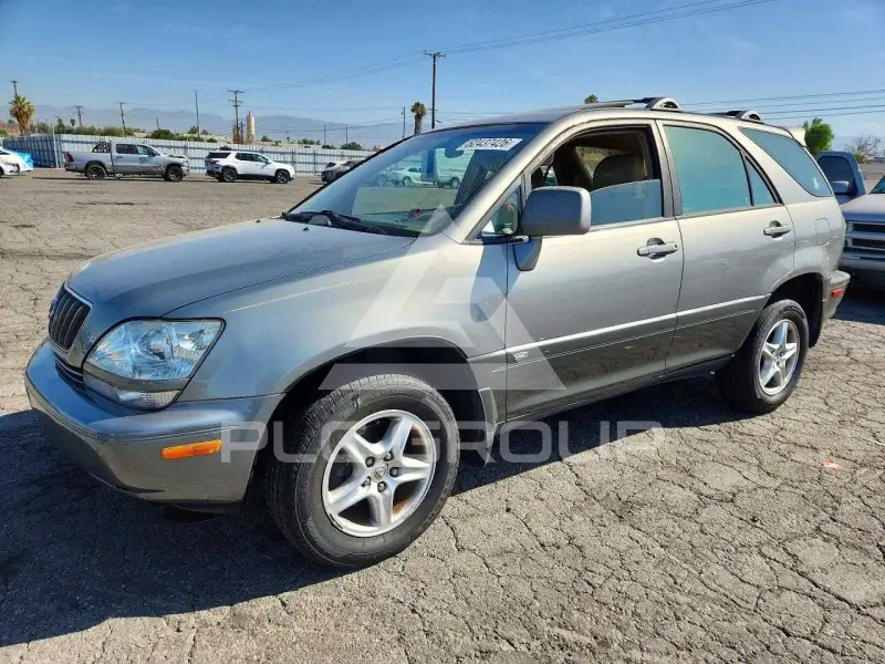 2001 Lexus RX300 photo