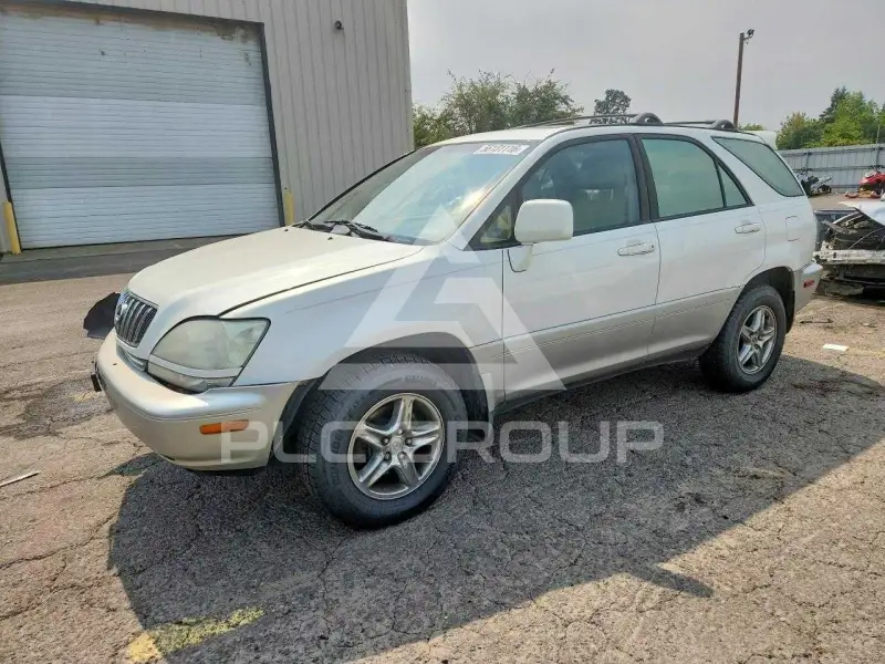 2001 Lexus RX300 photo