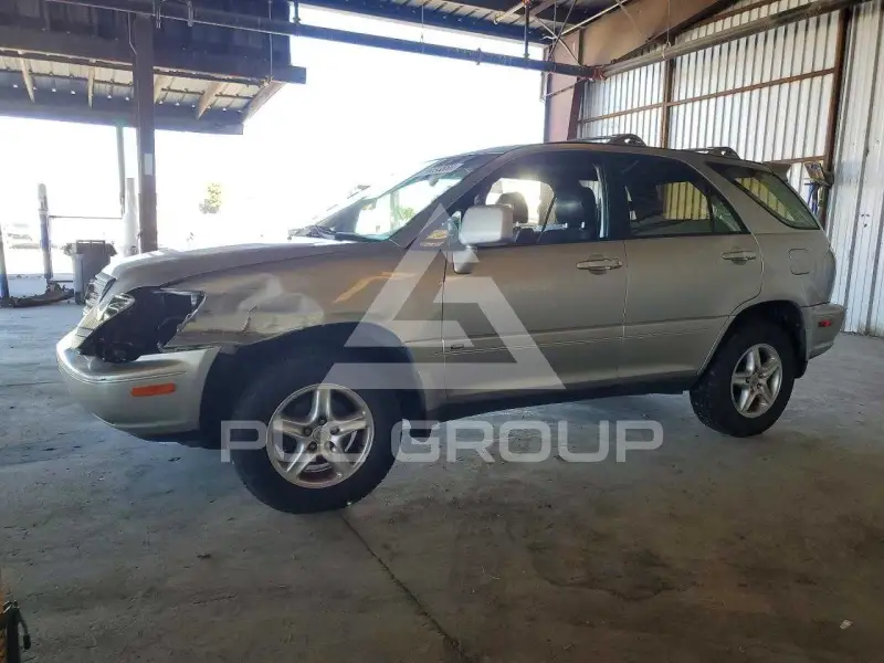 2001 Lexus RX300 photo