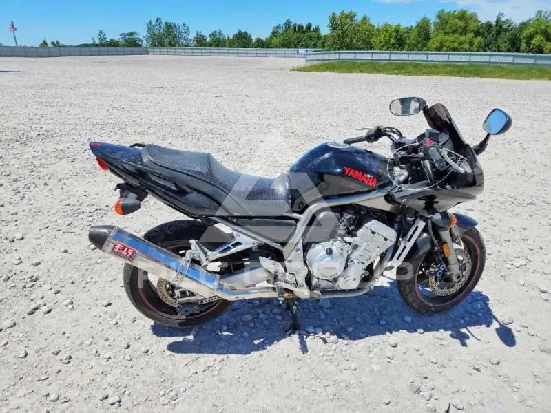 2001 Yamaha FZS10 photo
