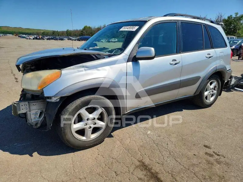 2001 Toyota RAV4 photo
