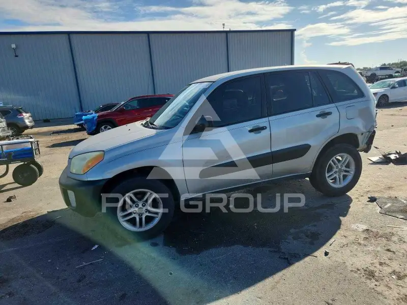 2001 Toyota RAV4 photo