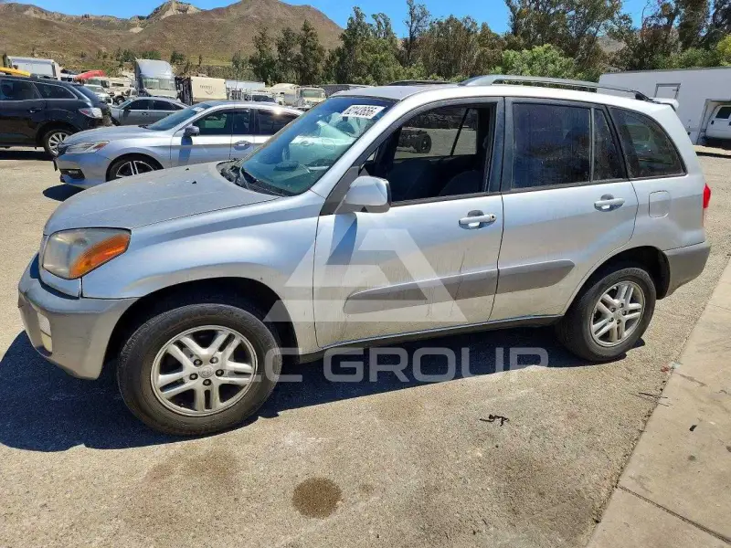 2001 Toyota RAV4 photo