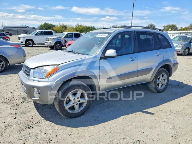 2001 Toyota RAV4 photo