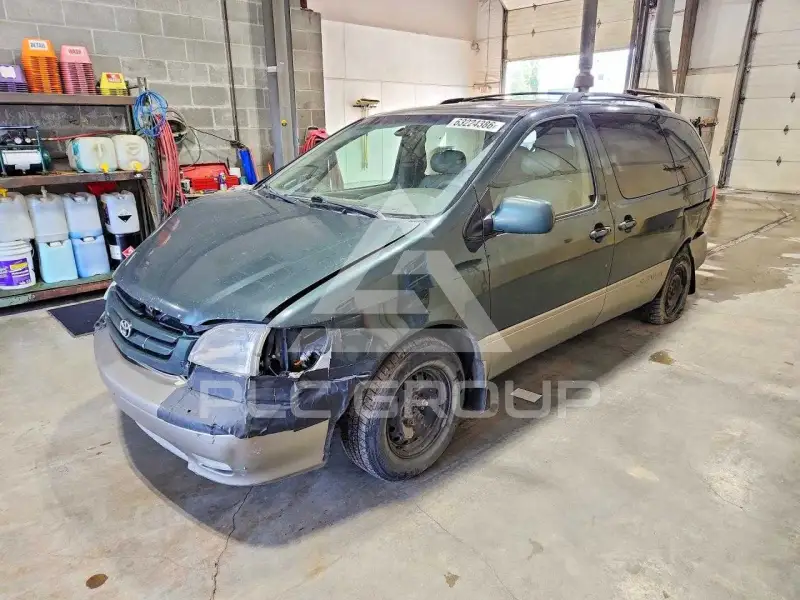 2001 Toyota SIENNA фото