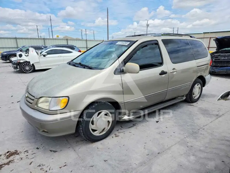 2001 Toyota SIENNA фото