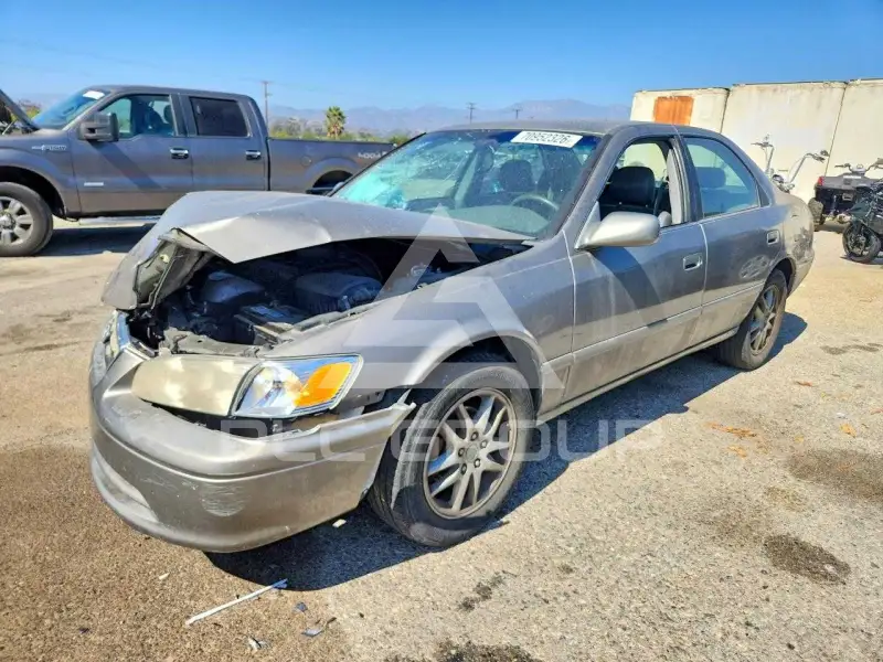 2001 Toyota CAMRY фото