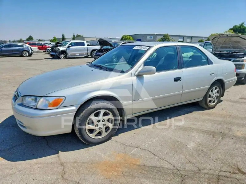 2001 Toyota CAMRY фото