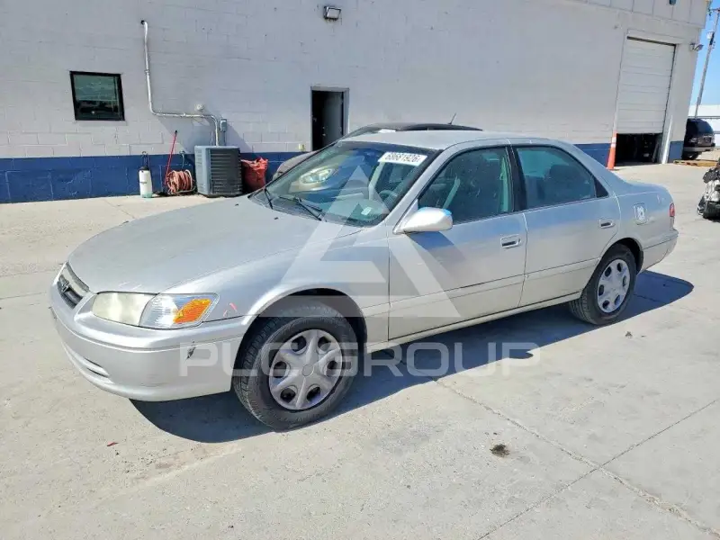 2001 Toyota CAMRY фото