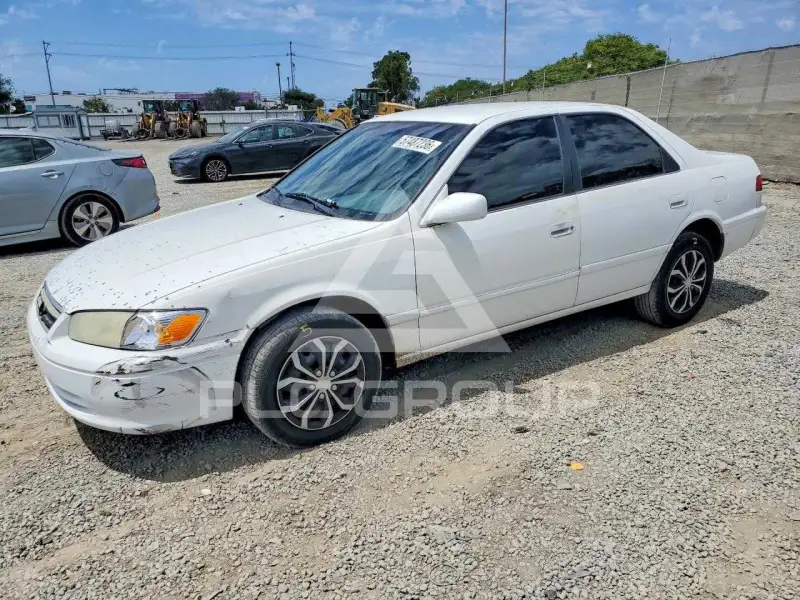 2001 Toyota CAMRY фото