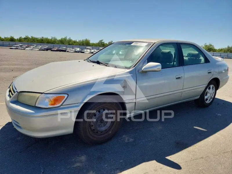 2001 Toyota CAMRY фото