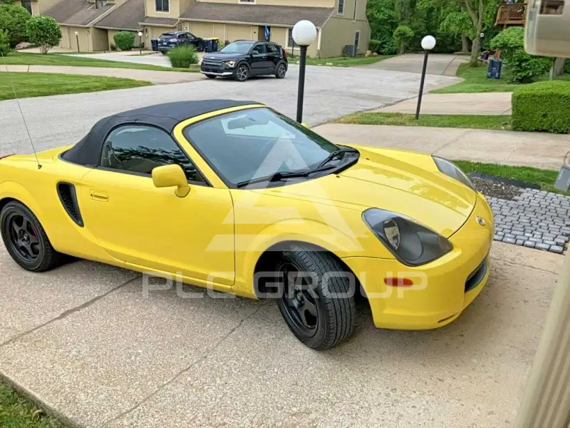 2001 Toyota MR2 фото