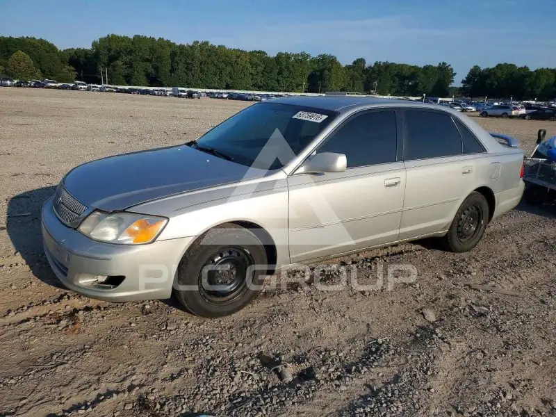 2001 Toyota AVALON фото