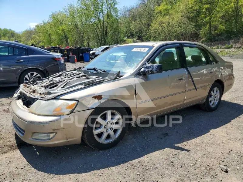 2001 Toyota AVALON photo
