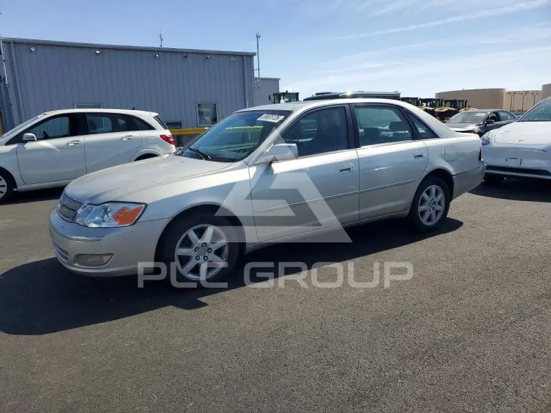 2001 Toyota AVALON фото