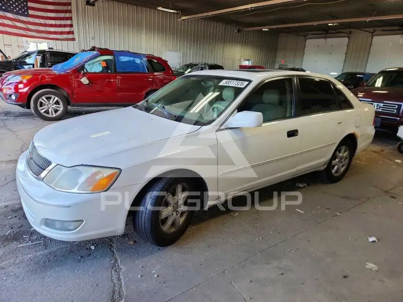 2001 Toyota AVALON фото