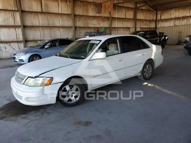 2001 Toyota AVALON фото