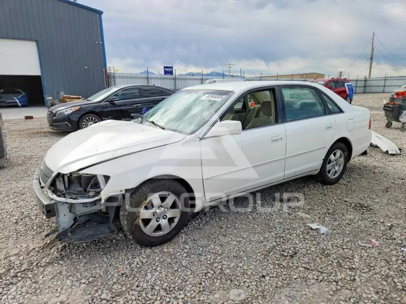2001 Toyota AVALON фото