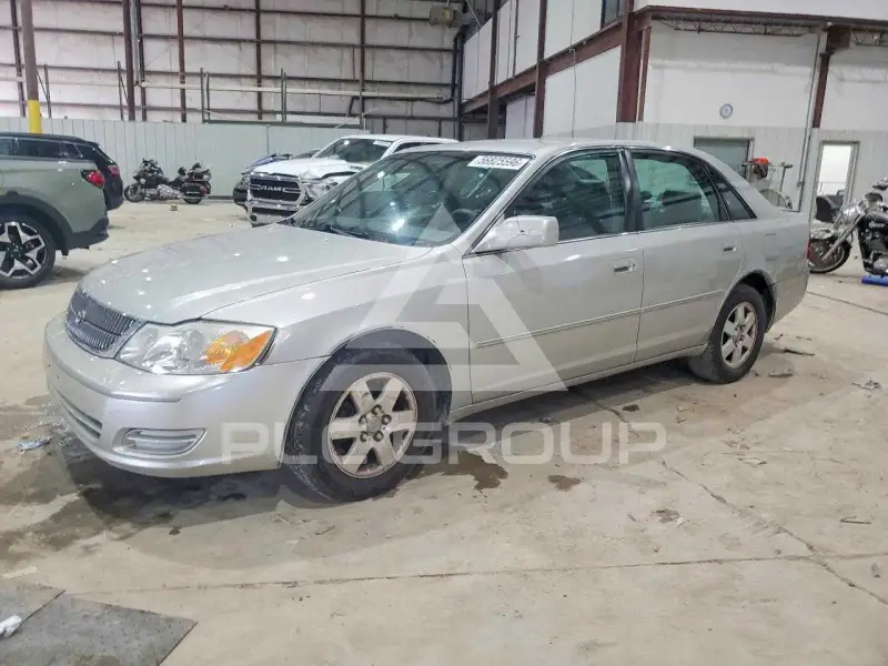 2001 Toyota AVALON photo