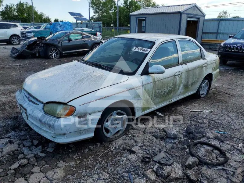 2001 KIA Sephia photo