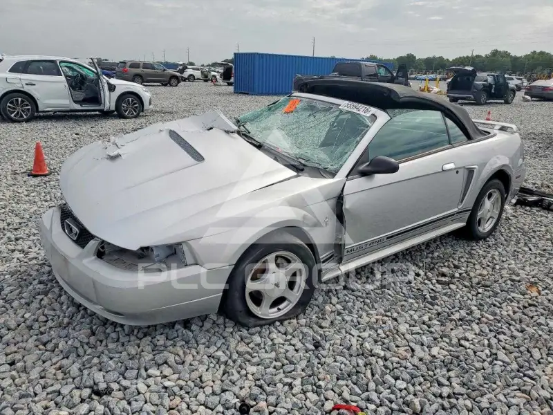 2001 Ford MUSTANG photo