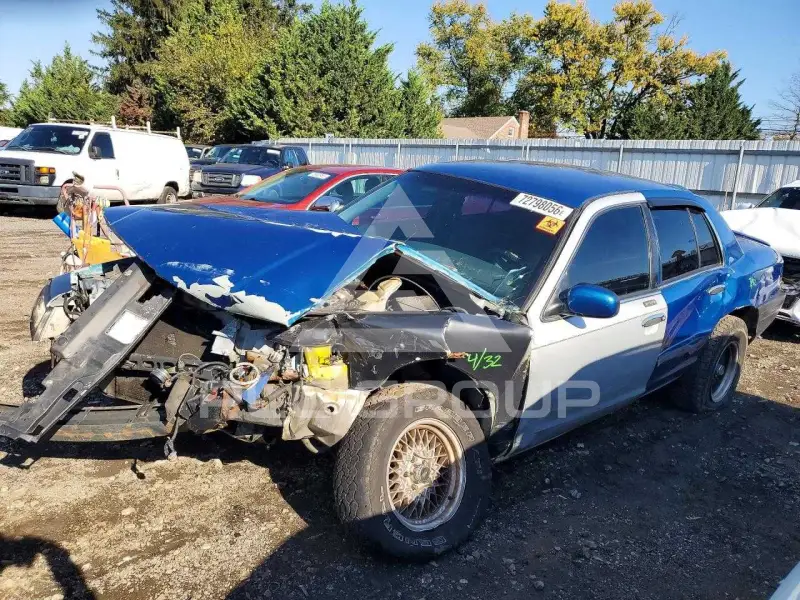 2001 Ford CROWN фото