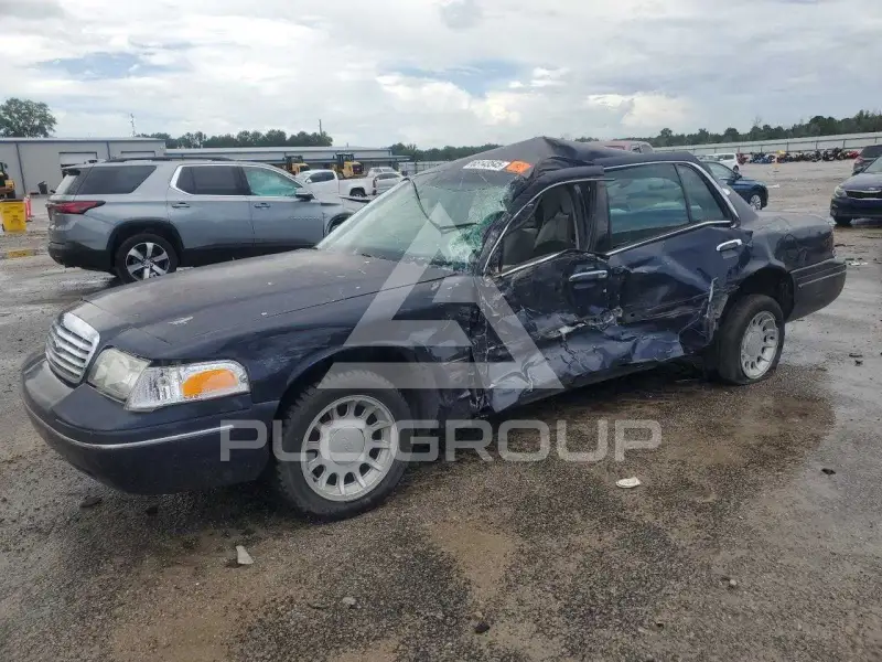 2001 Ford CROWN фото