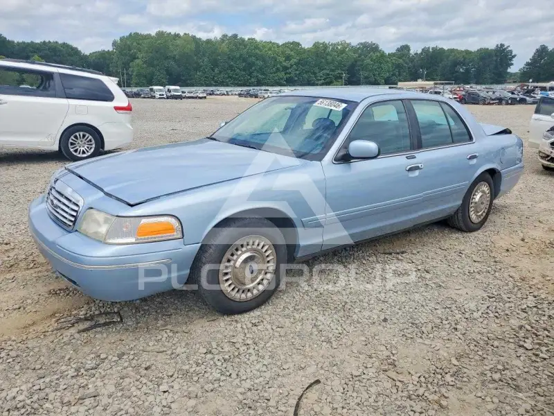 2001 Ford CROWN фото