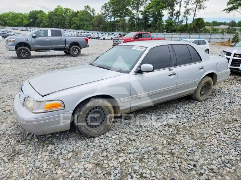 2001 Ford CROWN photo