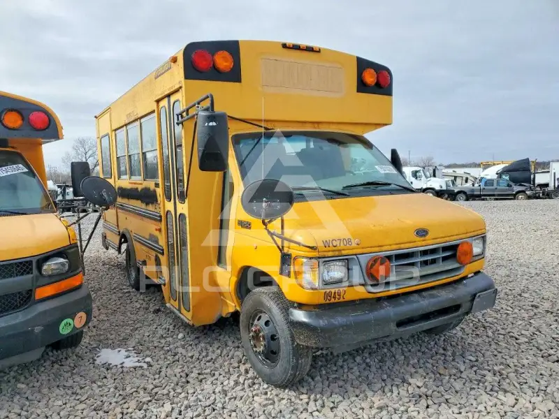 2001 Ford ECONOLINE фото