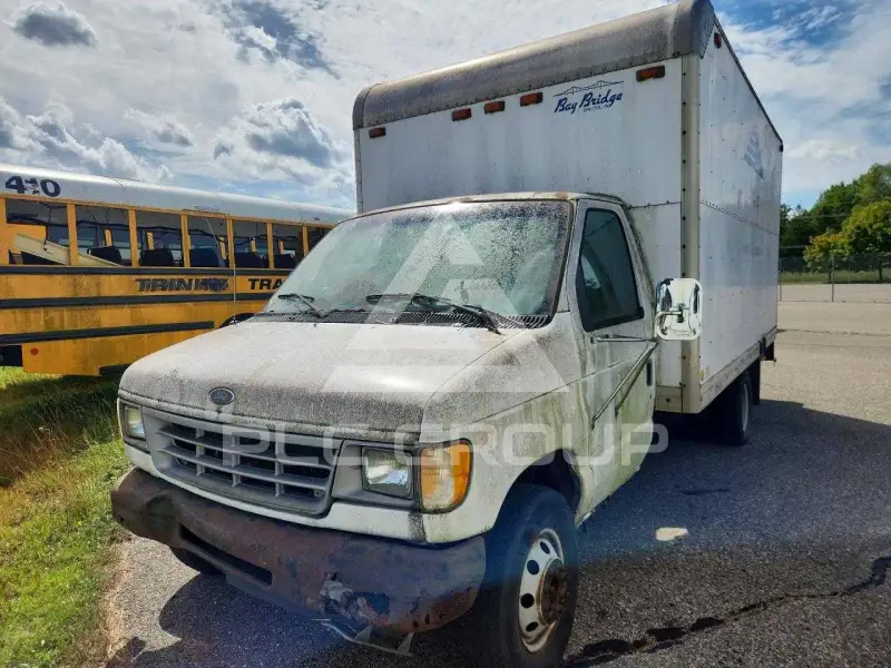 2001 Ford ECONOLINE photo