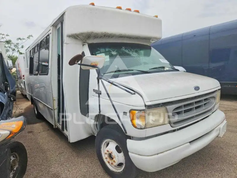 2001 Ford ECONOLINE photo