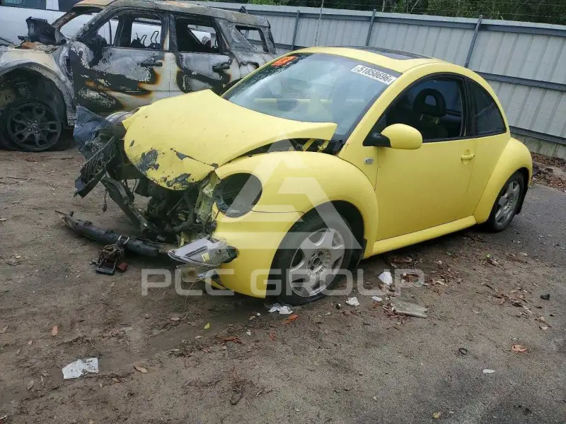 2001 Volkswagen BEETLE photo