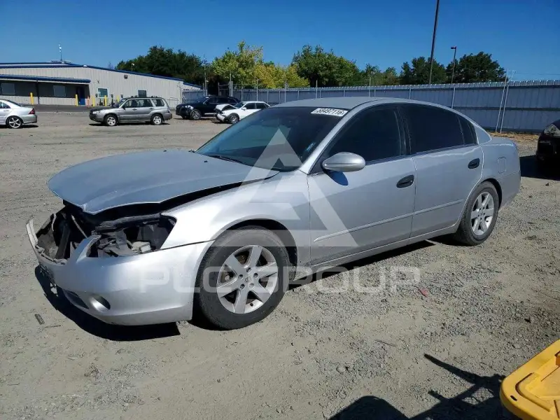 2002 Nissan ALTIMA photo