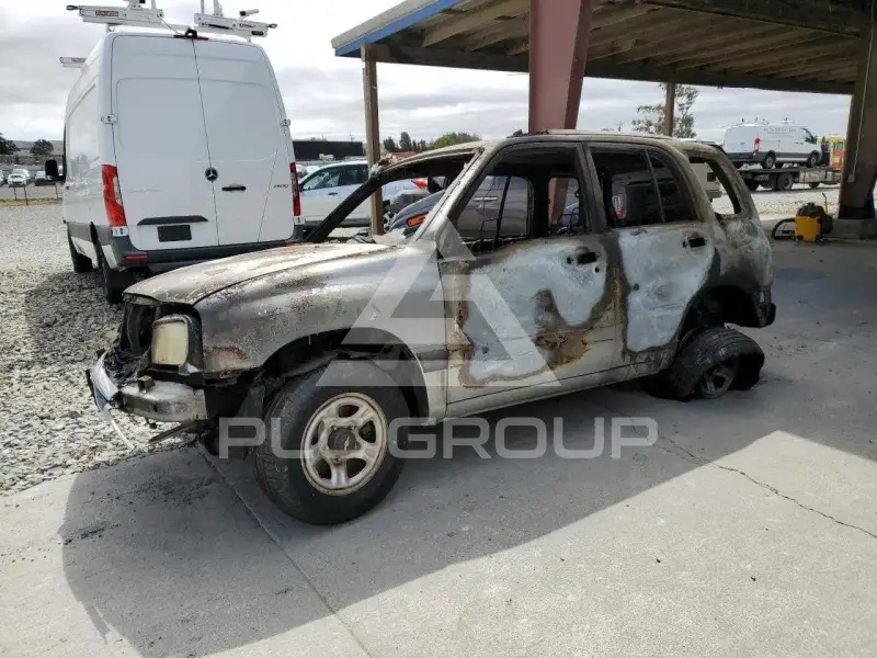 2002 Chevrolet TRACKER фото
