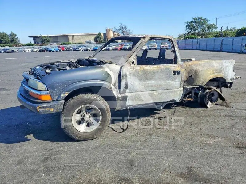 2002 Chevrolet S10 фото