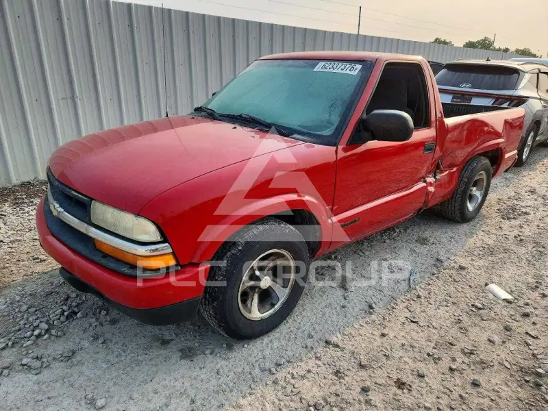2002 Chevrolet S10 photo