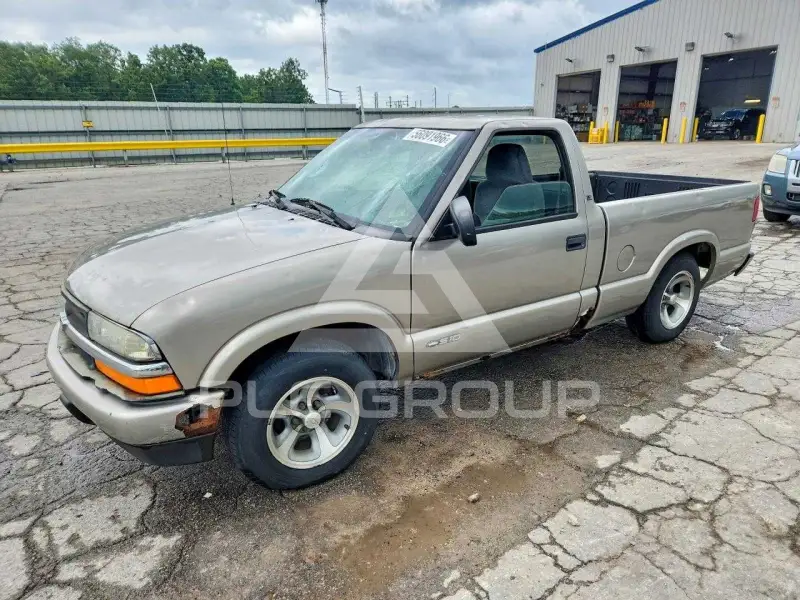2002 Chevrolet S10 photo