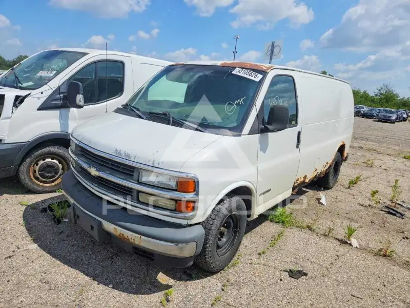 2002 Chevrolet Express photo