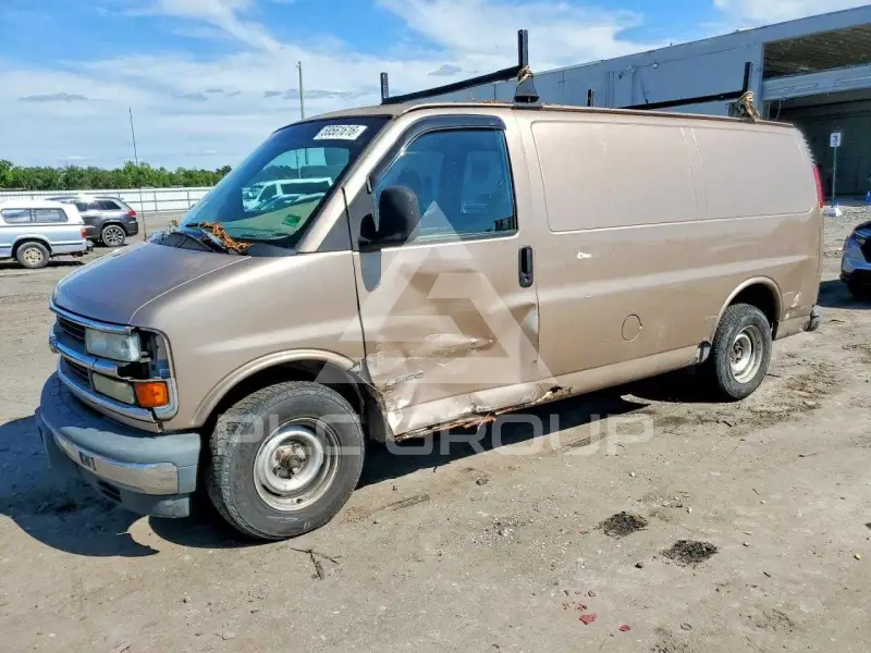 2002 Chevrolet Express photo
