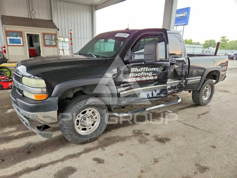 2002 Chevrolet Silverado photo