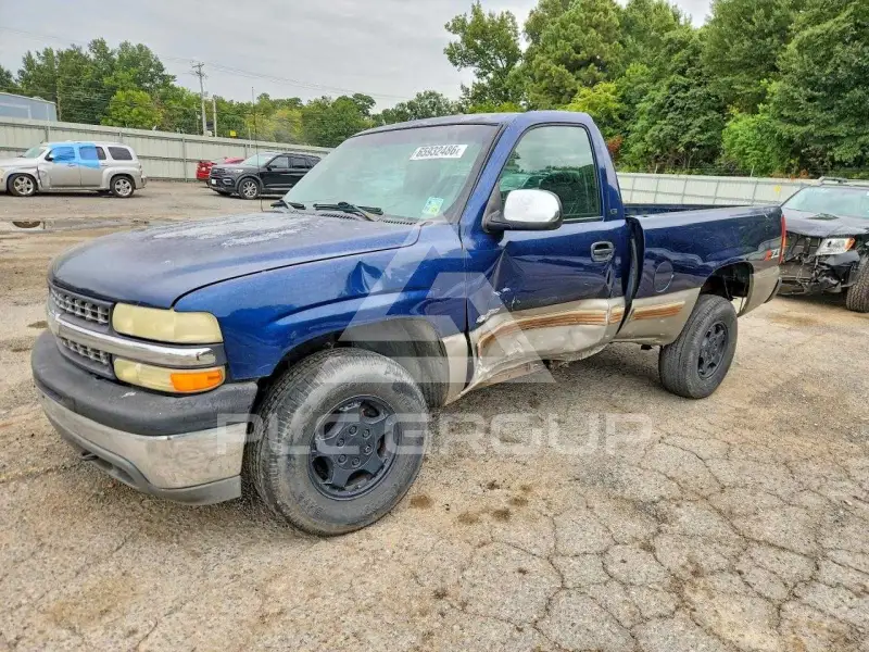 2002 Chevrolet Silverado photo