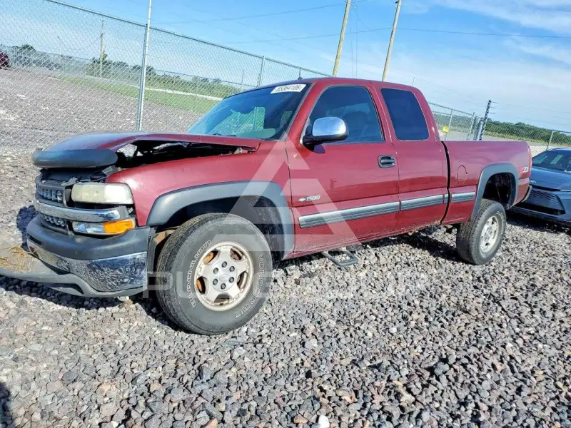 2002 Chevrolet Silverado photo