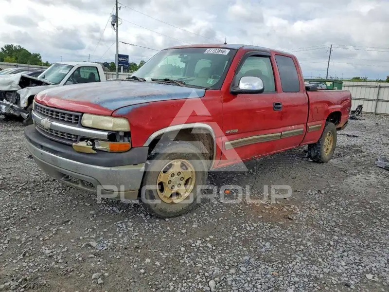 2002 Chevrolet Silverado photo