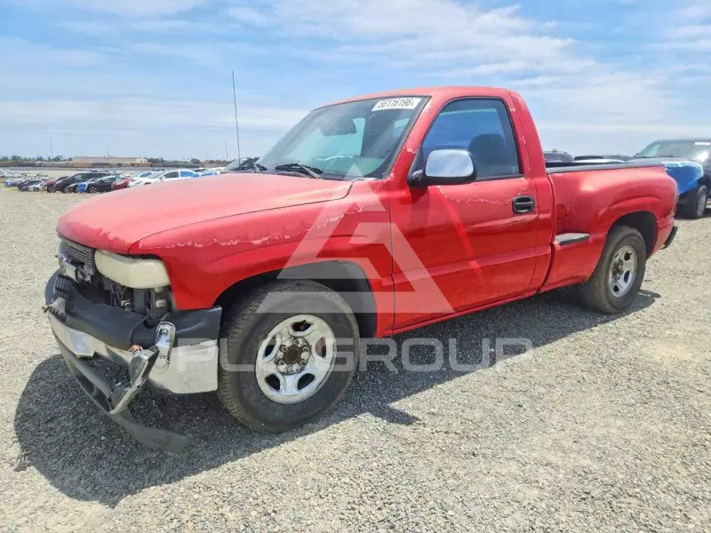 2002 Chevrolet Silverado photo