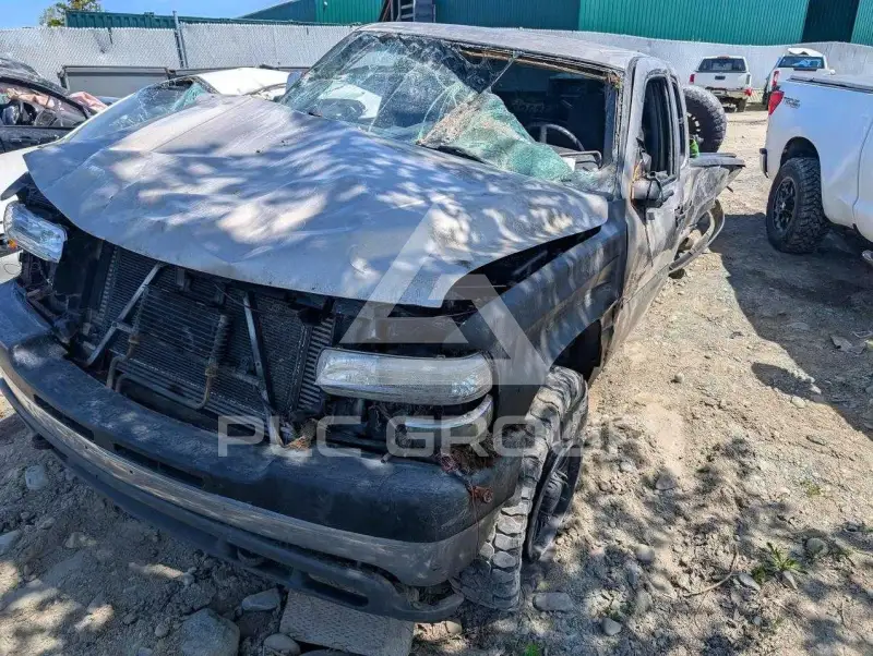 2002 Chevrolet Silverado photo