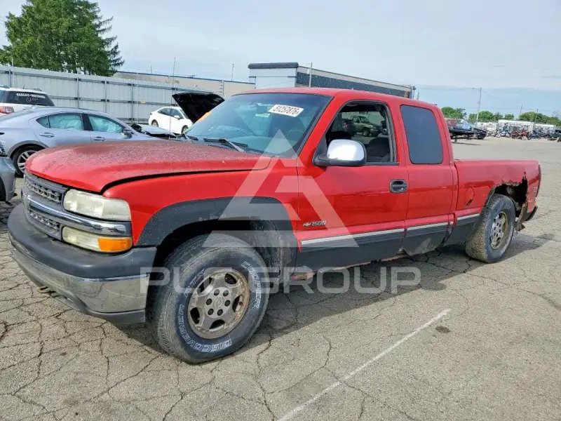 2002 Chevrolet Silverado photo
