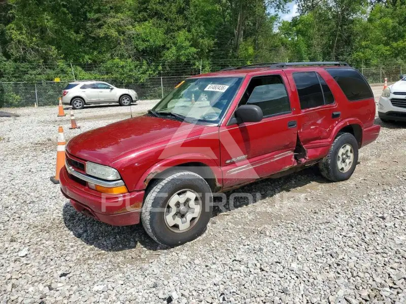 2002 Chevrolet Blazer photo
