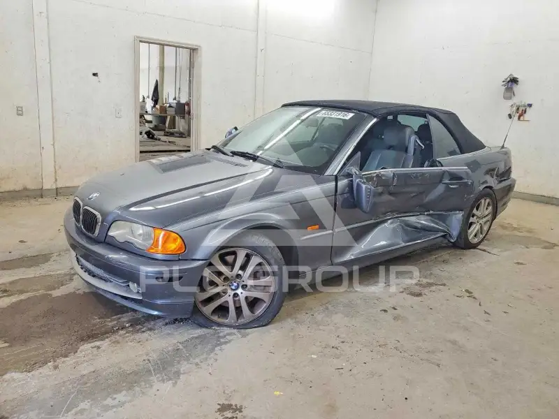 2002 BMW 330 photo