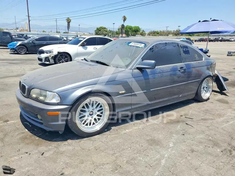 2002 BMW 330 фото
